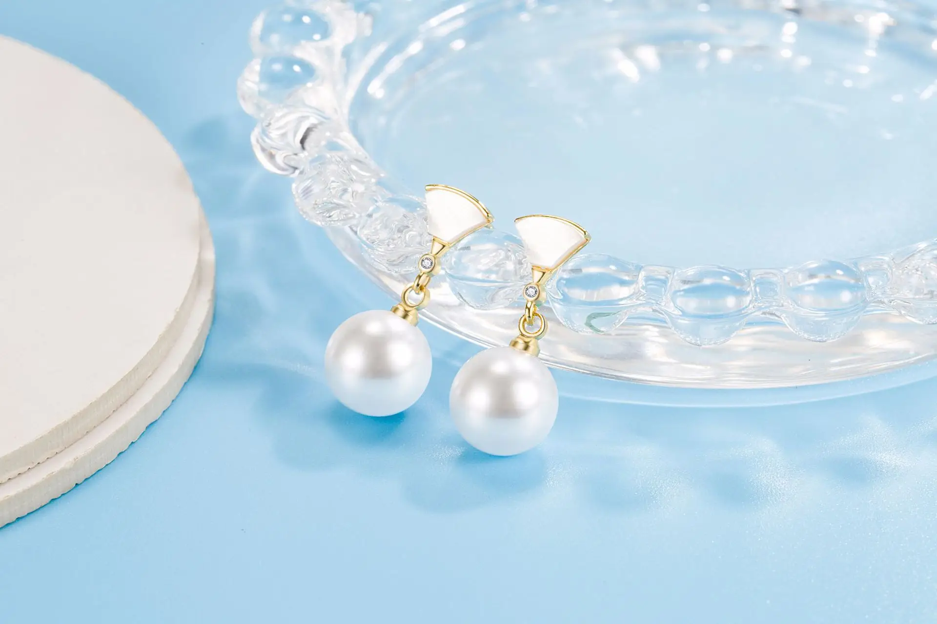 Freshwater Pearl Earrings Gold Plated Small — feature 5