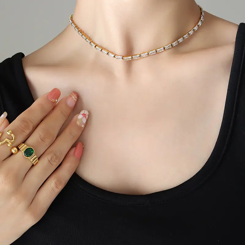 Titanium Chain Necklace Women Light Luxury Geometric Square - Image 9