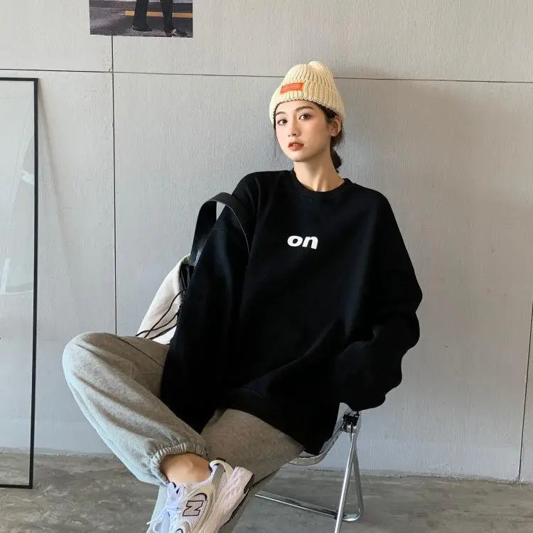Women Velvet Sweatshirt White On Print Long Sleeve Winter — feature 7