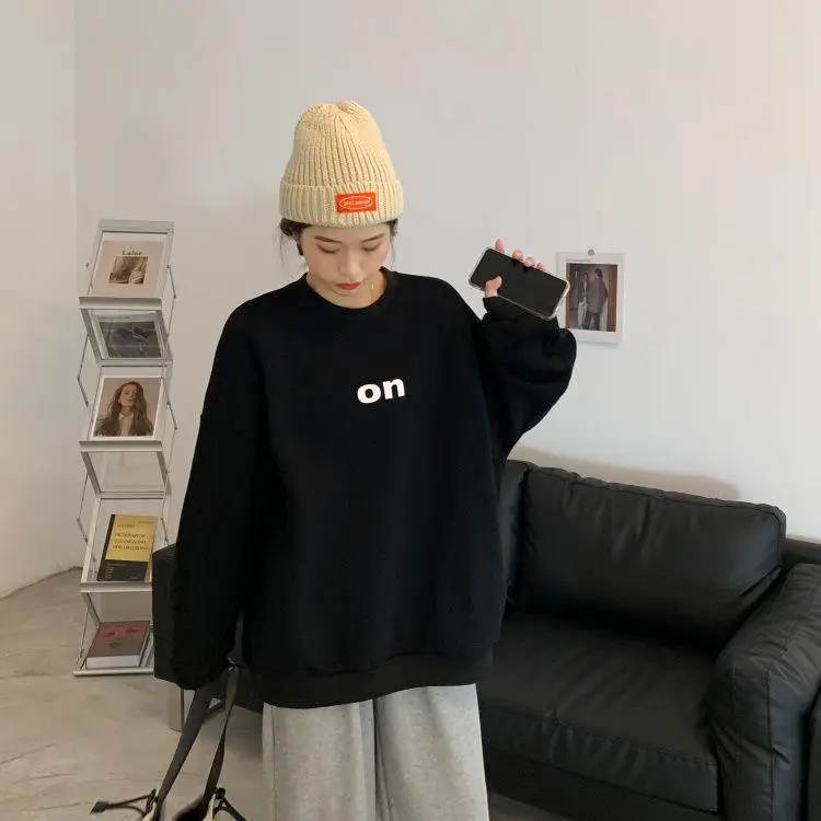 Women Velvet Sweatshirt White On Print Long Sleeve Winter — feature 8