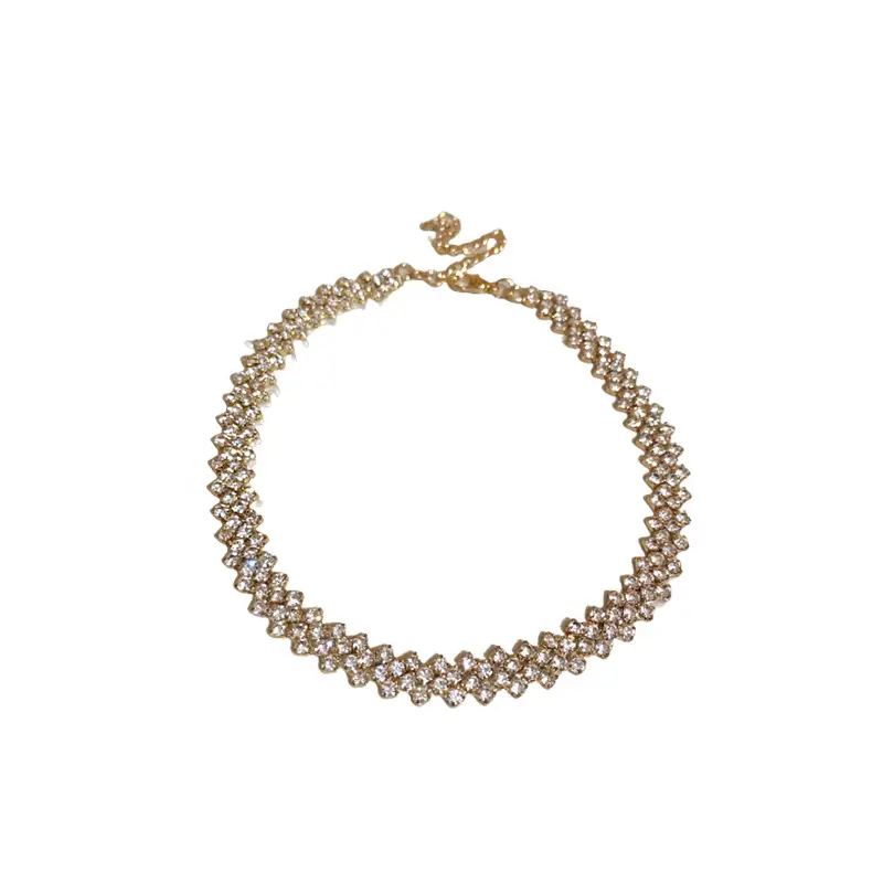 Luxury Choker Necklace with Sparkling Stones