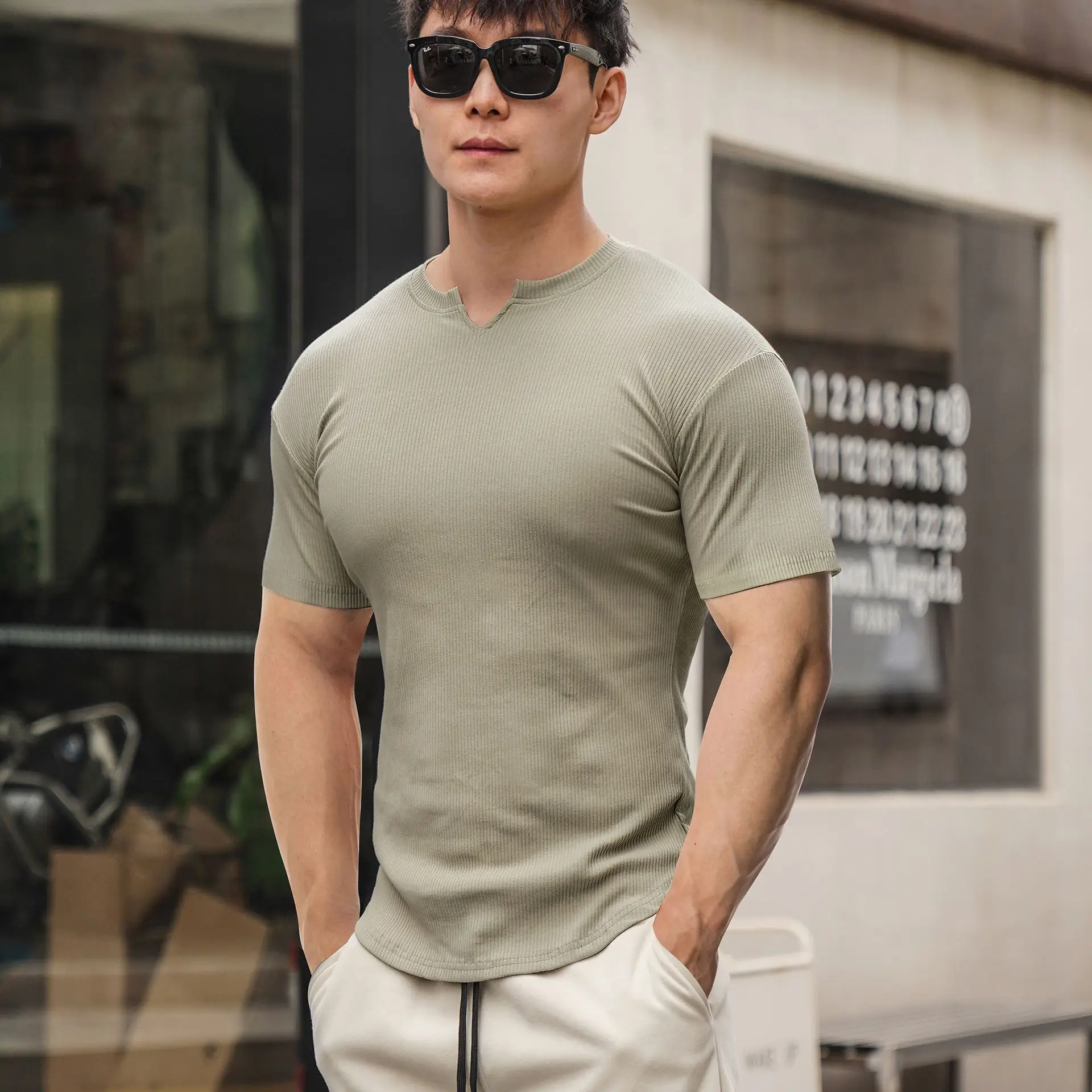Men's Pink V-Neck Short Sleeve T-Shirt - Image 3