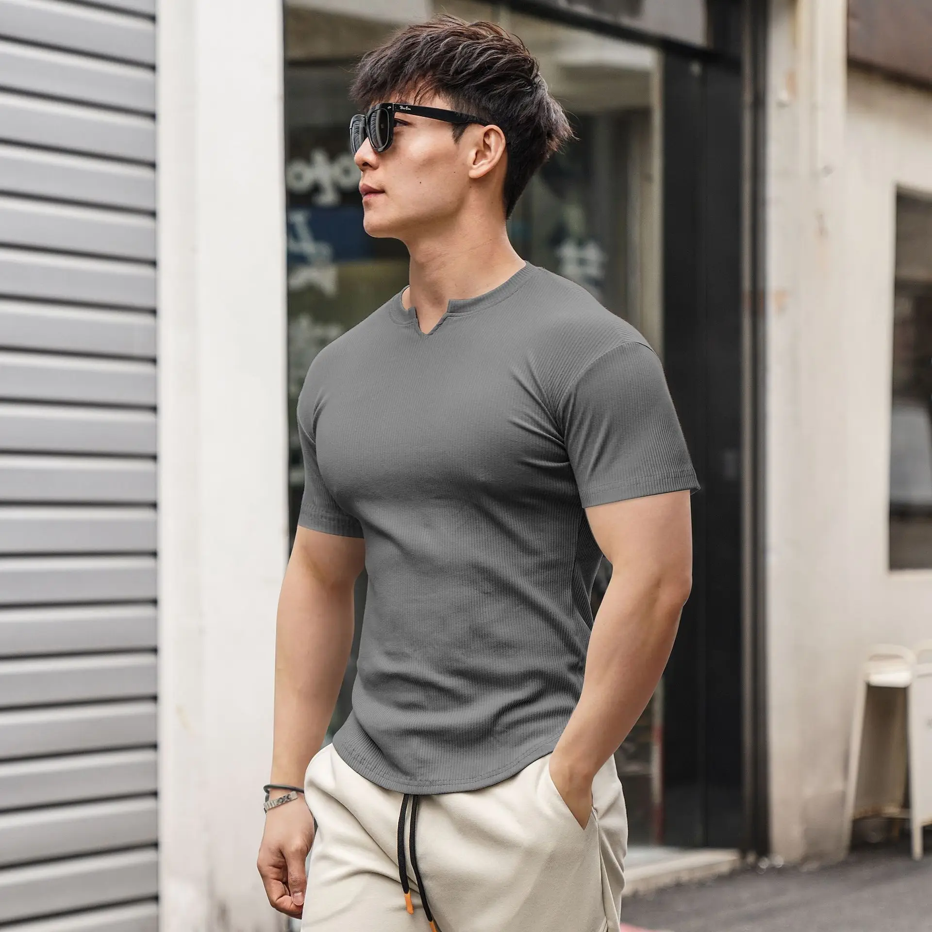 Men's Pink V-Neck Short Sleeve T-Shirt - Image 4
