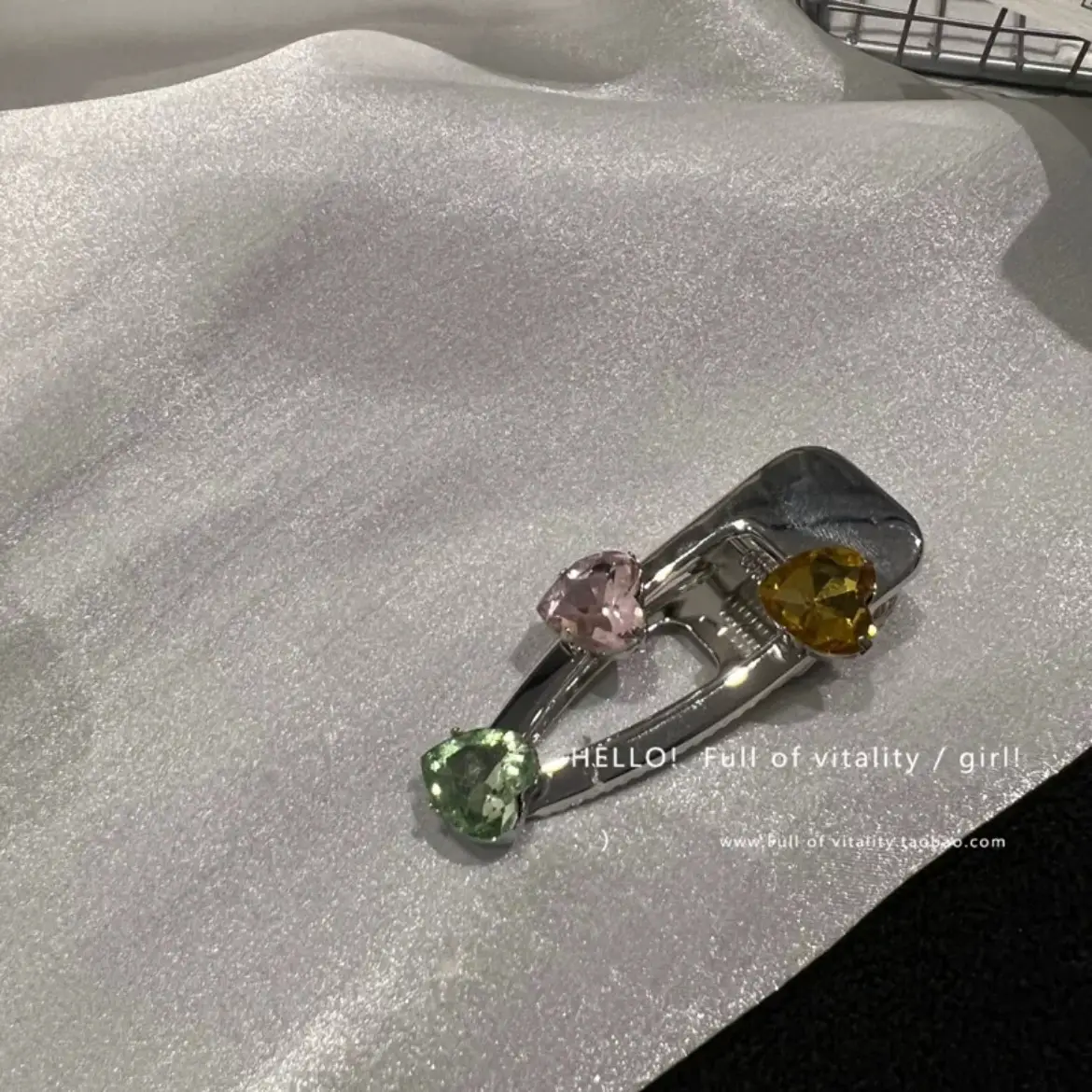 Sweet Girl Hairpin with Heart Design & Gemstones - Image 2