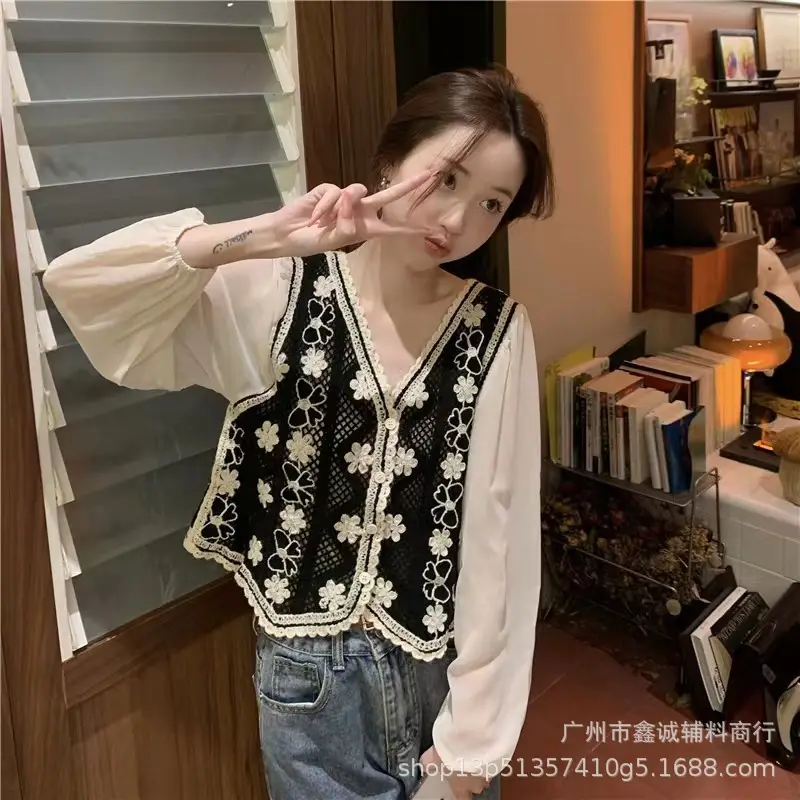 Korean Style Crochet V-Neck Shirt with Embroidered Design - Image 19
