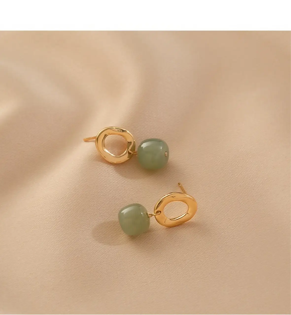 Vintage Light Jade Ear Stud Earrings S925 Silver — feature 4