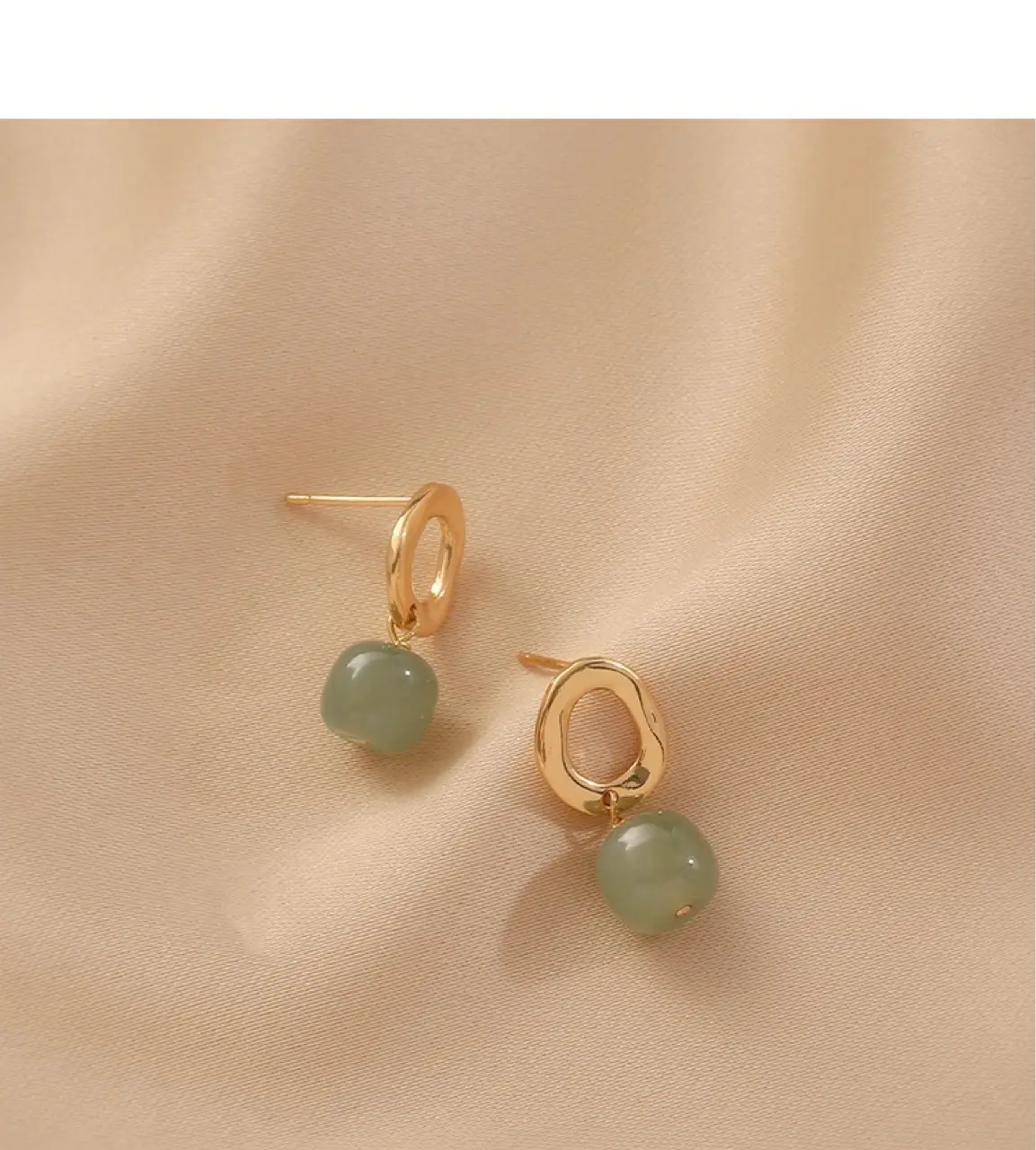 Vintage Light Jade Ear Stud Earrings S925 Silver — feature 8