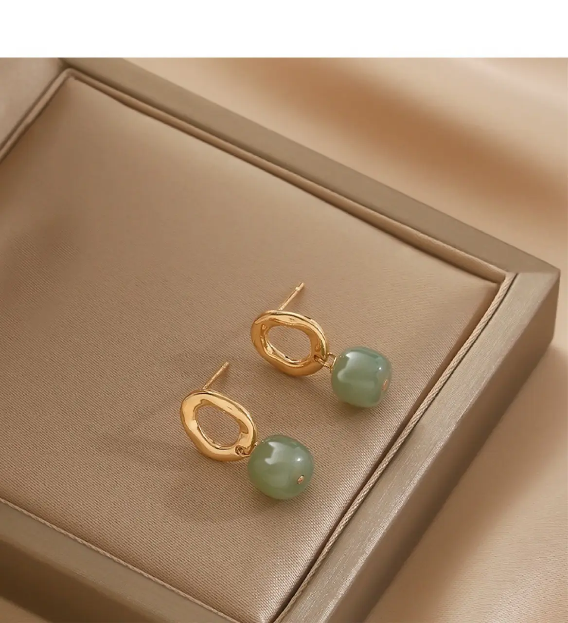 Vintage Light Jade Ear Stud Earrings S925 Silver — feature 9