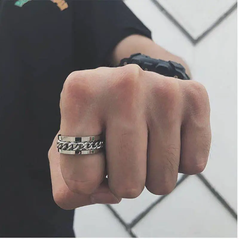 Women's Rotating Chain Aggressive Men's Ring