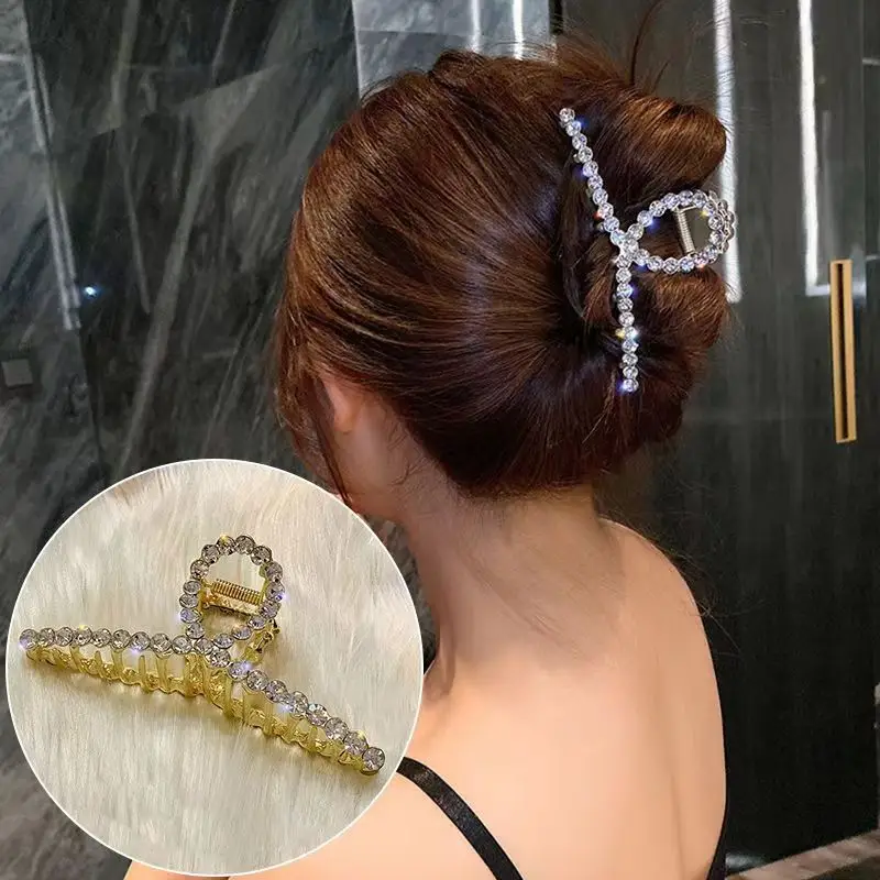 Gold Heart-Shaped Hair Clip for Women — feature 3