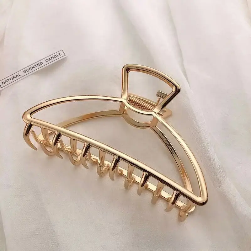 Gold Heart-Shaped Hair Clip for Women - Image 13