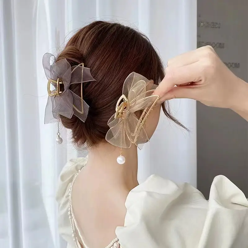 Gold Heart-Shaped Hair Clip for Women - Image 22