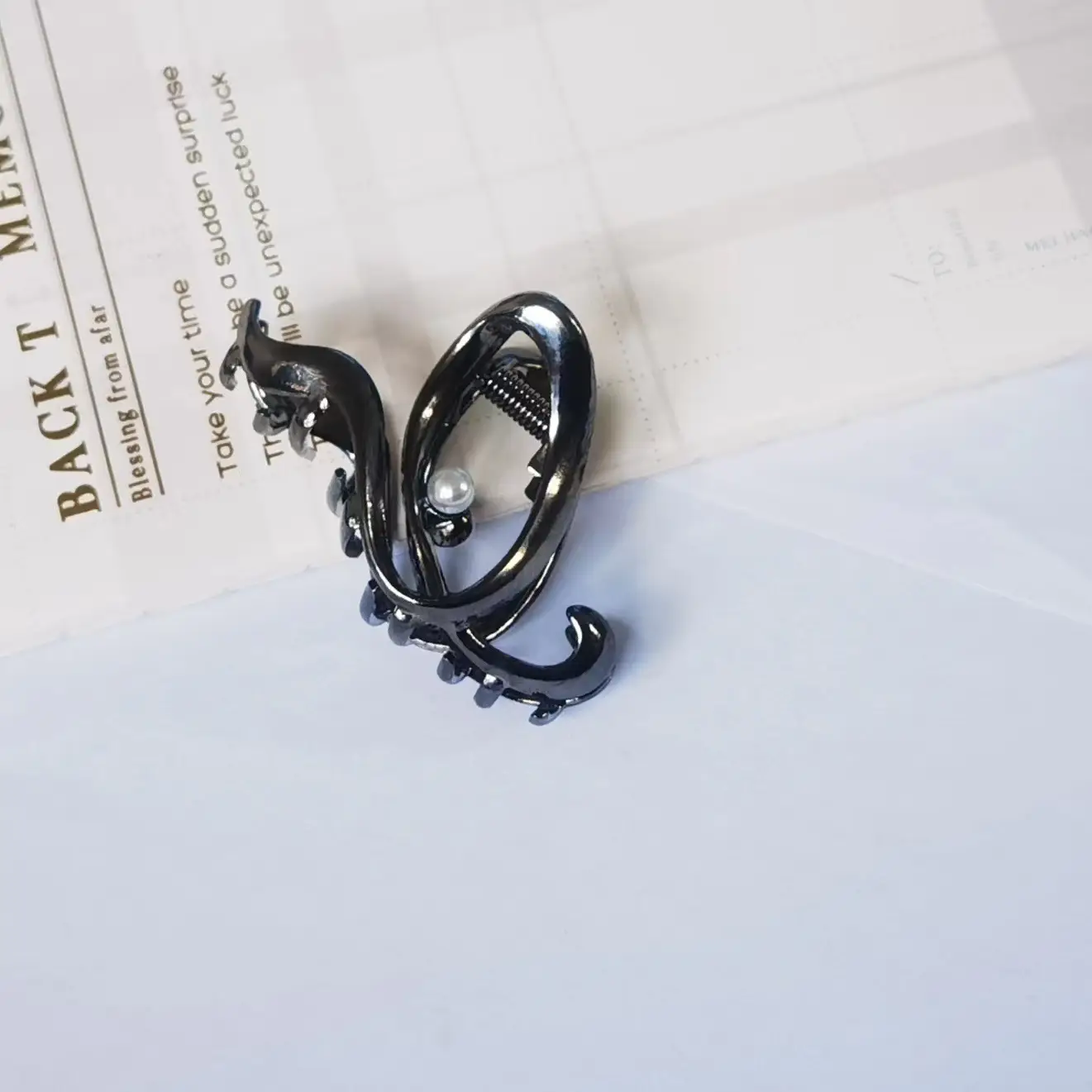 Gold Heart-Shaped Hair Clip for Women - Image 41