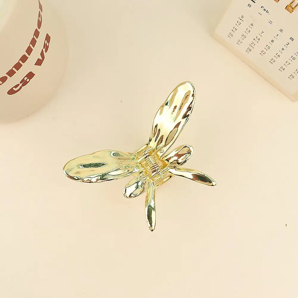 Gold Heart-Shaped Hair Clip for Women - Image 42