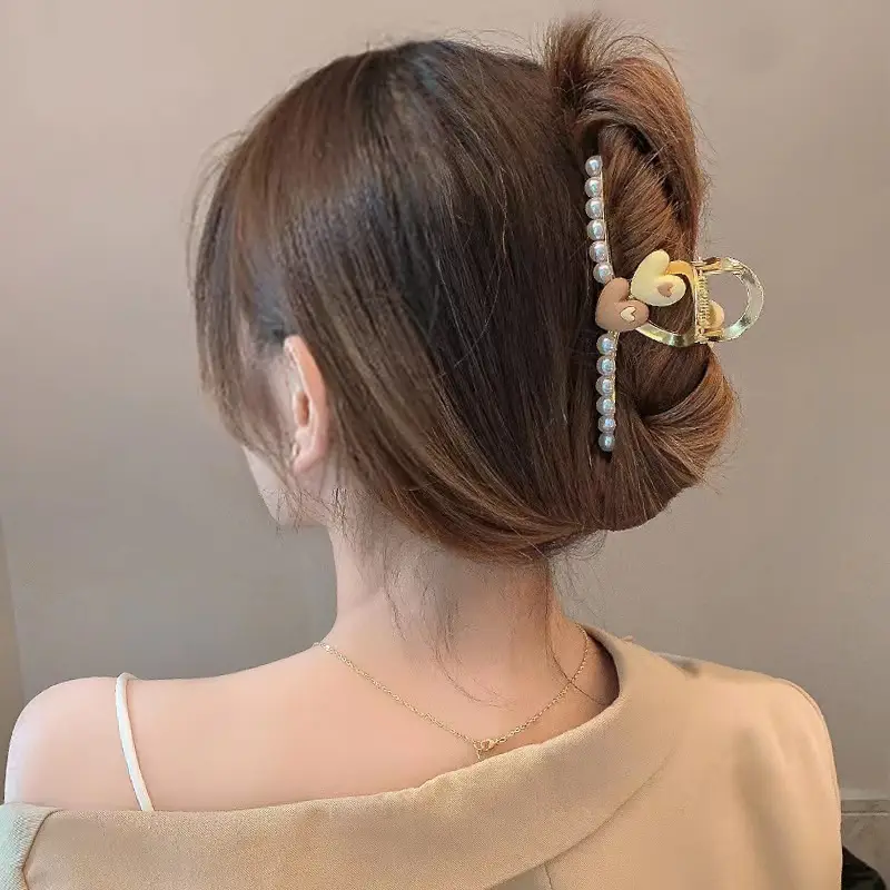 Gold Heart-Shaped Hair Clip for Women - Image 52