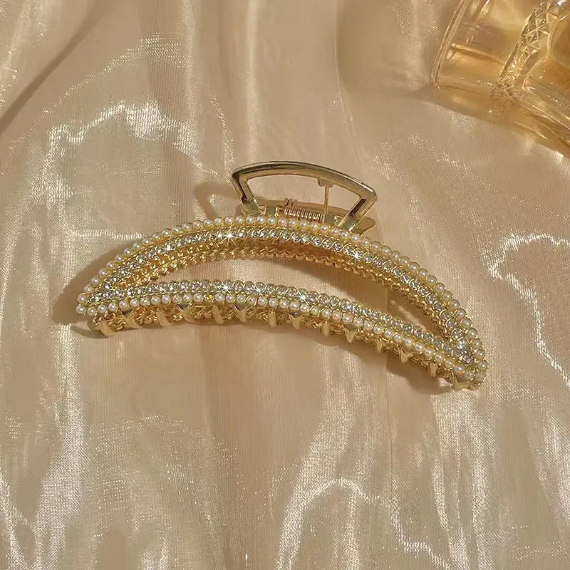 Gold Heart-Shaped Hair Clip for Women - Image 54