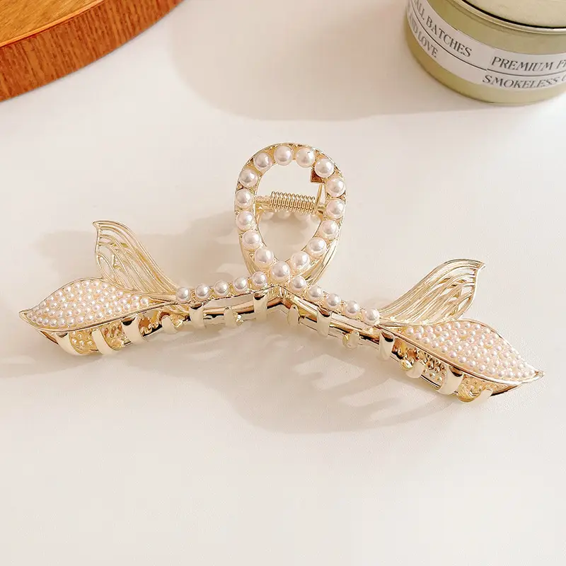 Gold Heart-Shaped Hair Clip for Women - Image 69