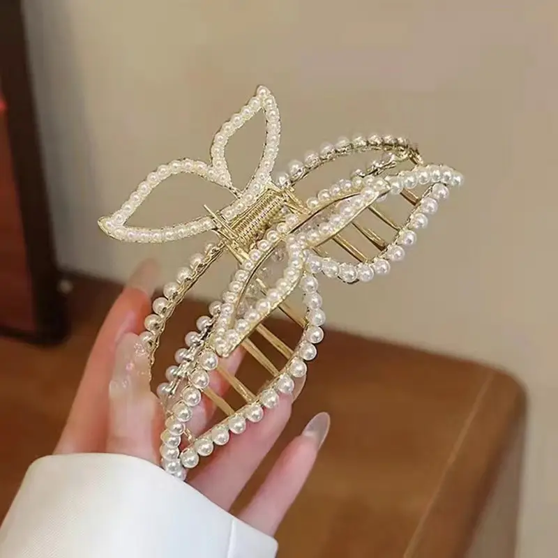 Gold Heart-Shaped Hair Clip for Women - Image 75