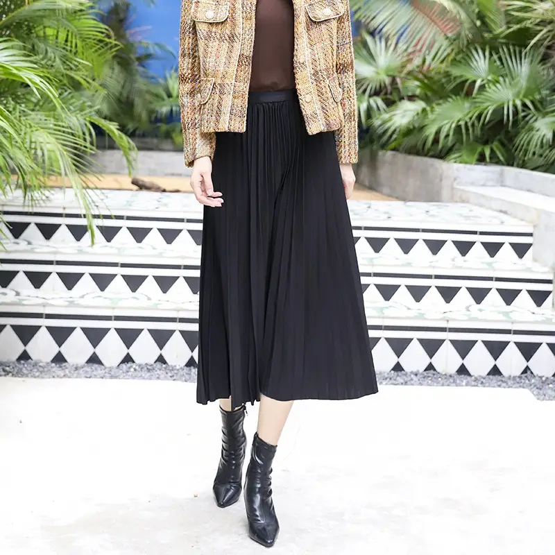 Elegant Pleated Skirt Women Winter Warm