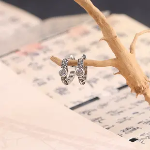 Korean Roman Numeral Earrings for Men — feature 4