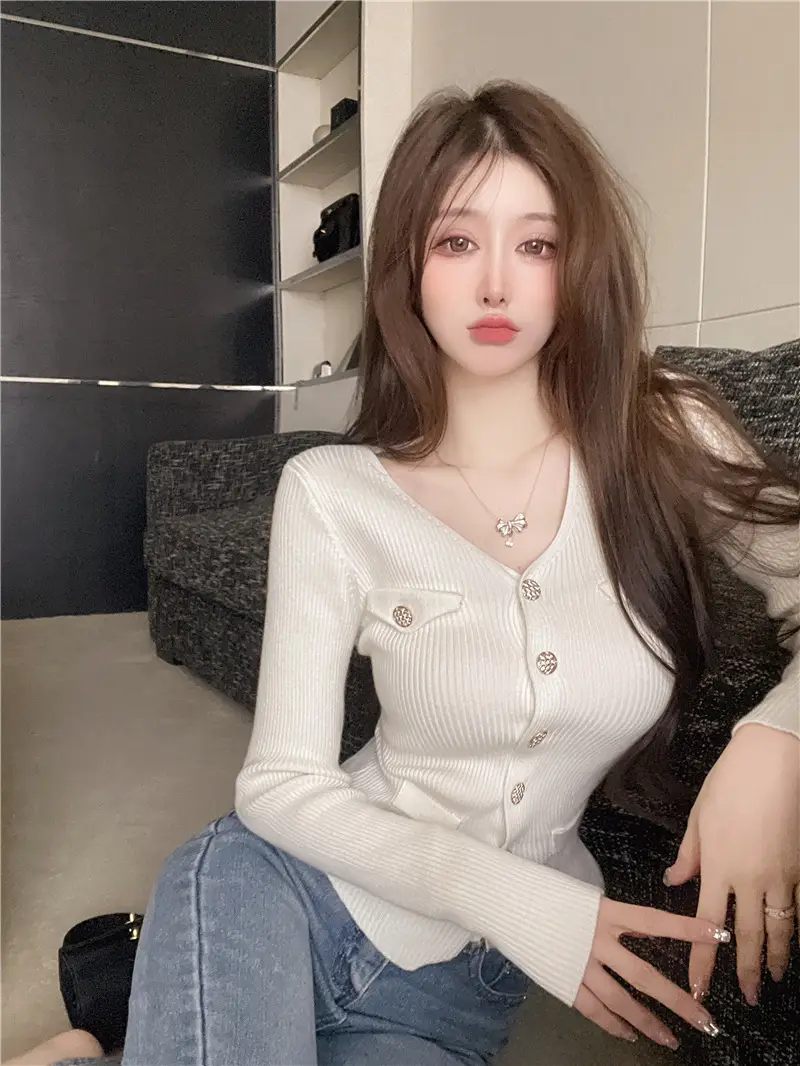 Pink Knitted V-Neck Cardigan Women's Innerwear — feature 12