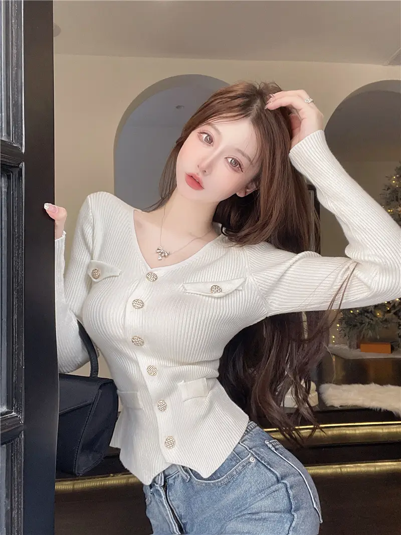 Pink Knitted V-Neck Cardigan Women's Innerwear — feature 2
