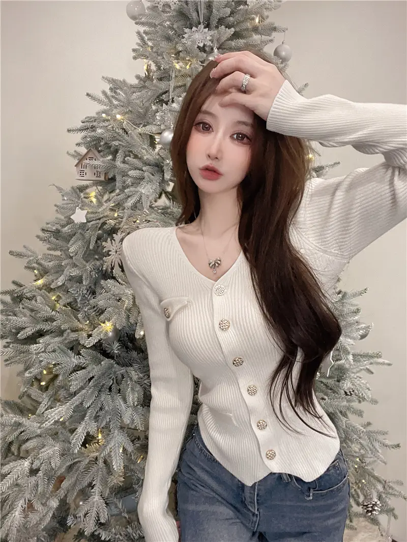 Pink Knitted V-Neck Cardigan Women's Innerwear — feature 7