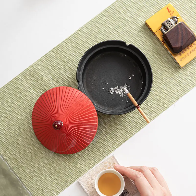 Ceramic Anti-Fly Ashtray with Red Cover - Image 4