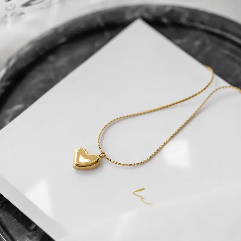 Nude Heart Necklace 18K Gold Plated Women's Collarbone Chain