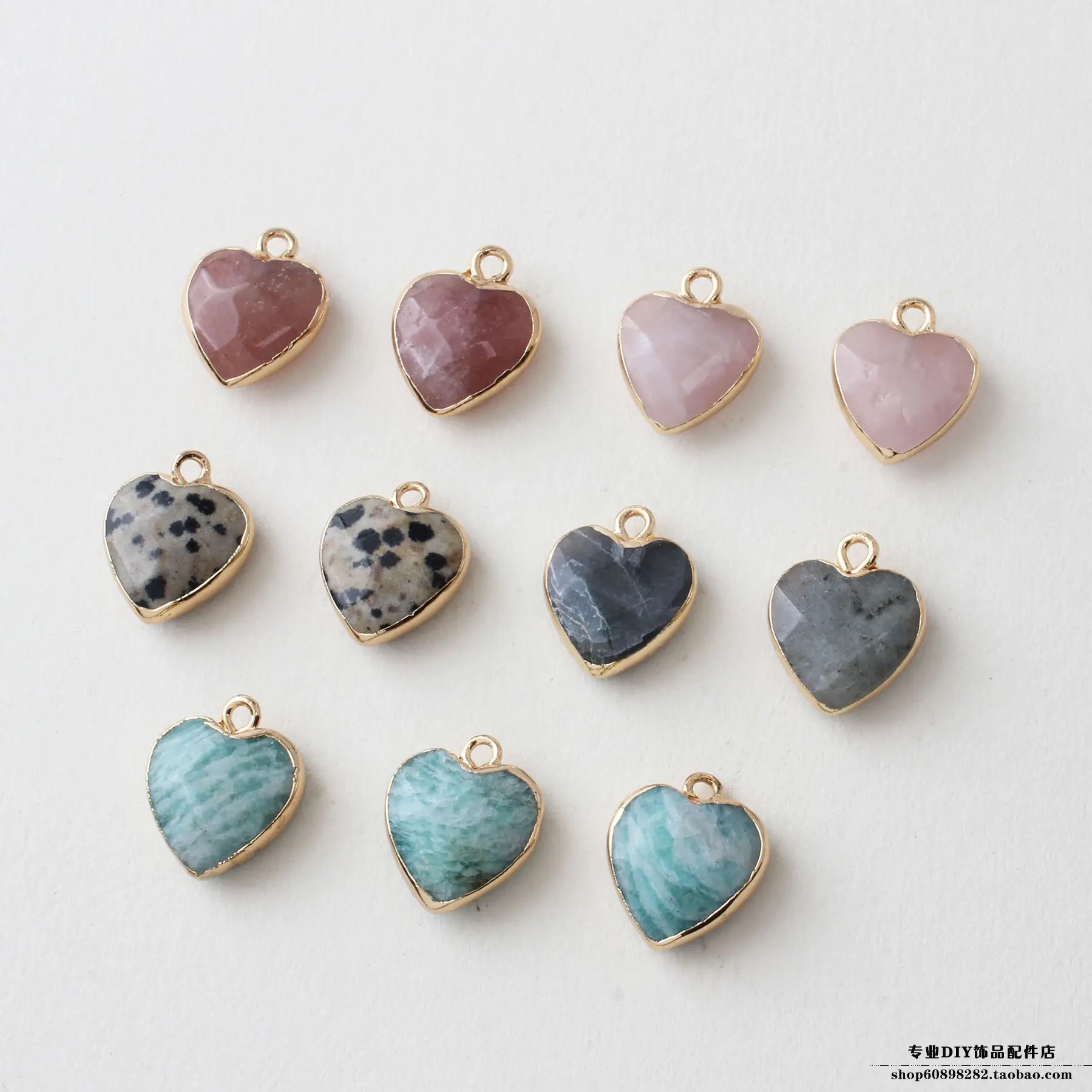 Natural Gemstone Heart Cut Face Crystal Pendant Necklace Set — feature 1
