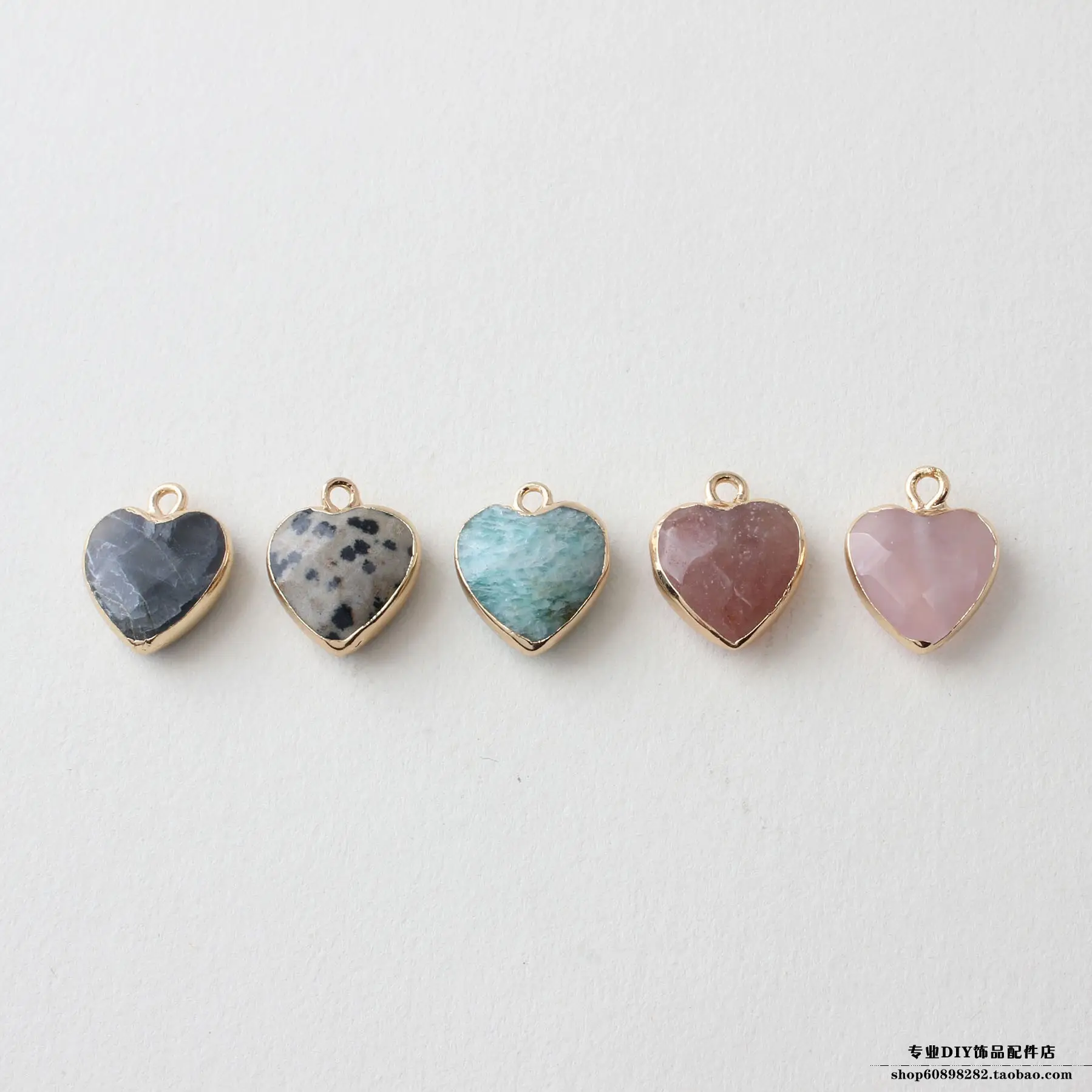 Natural Gemstone Heart Cut Face Crystal Pendant Necklace Set — feature 3