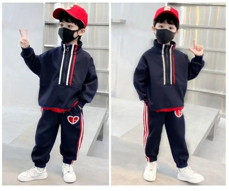 Kids 2-Piece Sweatshirt Track Suit Navy Red Heart Print — feature 12