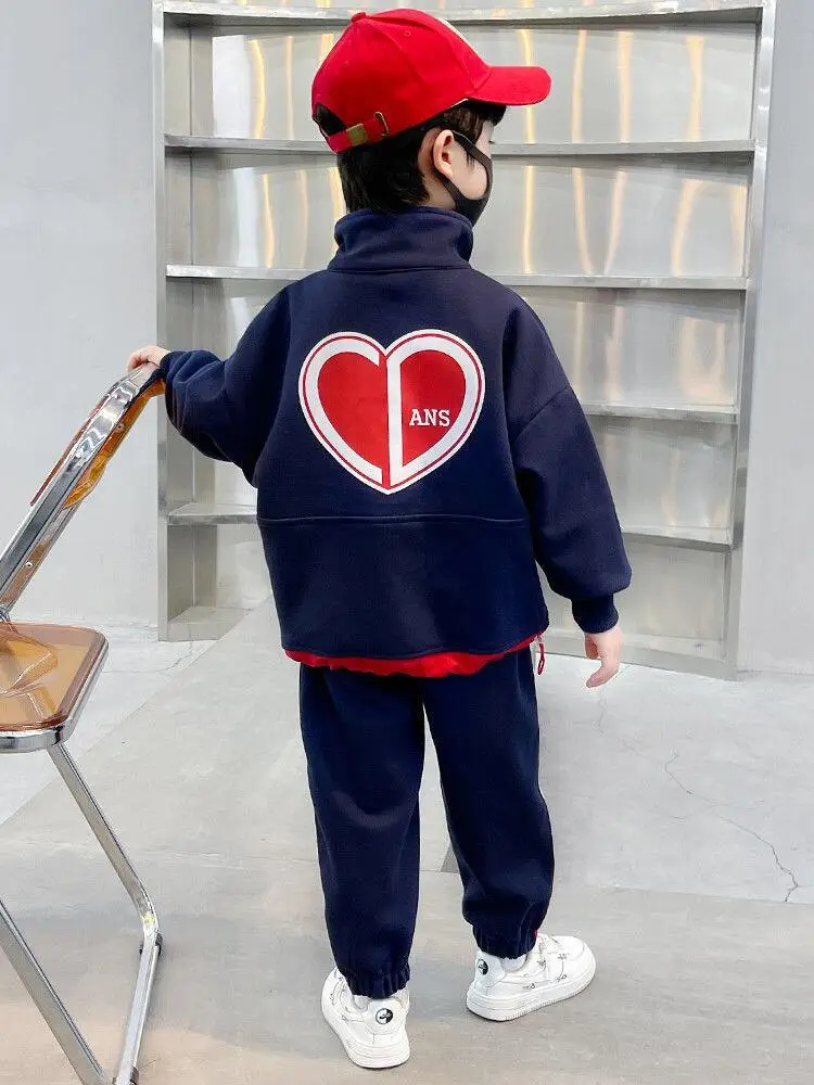 Kids 2-Piece Sweatshirt Track Suit Navy Red Heart Print — feature 14