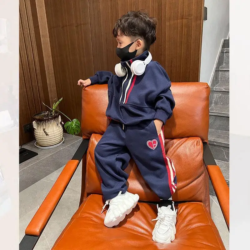 Kids 2-Piece Sweatshirt Track Suit Navy Red Heart Print — feature 23