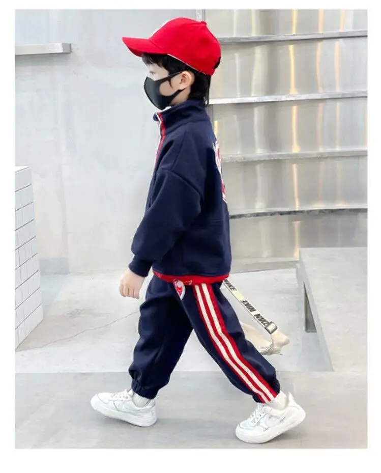 Kids 2-Piece Sweatshirt Track Suit Navy Red Heart Print — feature 7