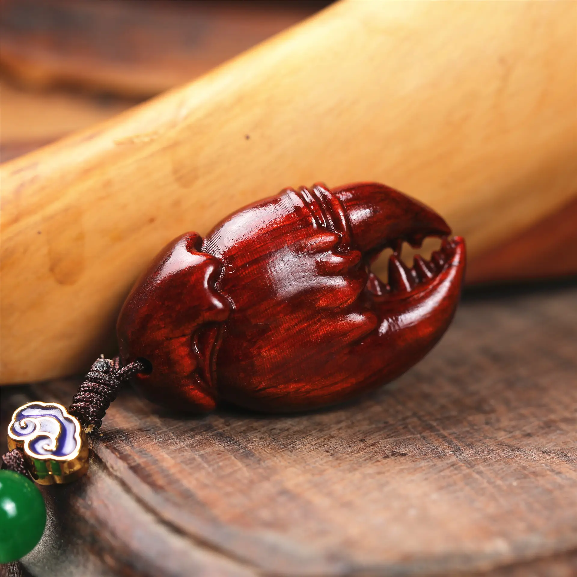 Red Sandalwood Crab Clamp Pendant with Green Stone