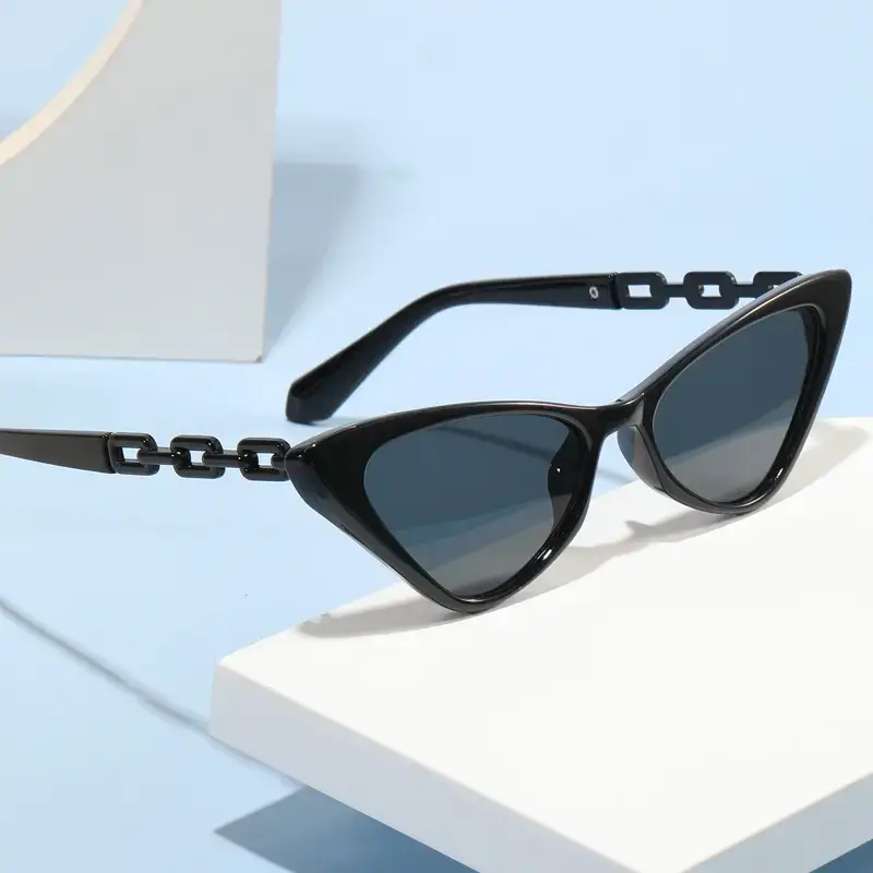 Red Triangle Metal Chain Sunglasses for Men Women - Image 10