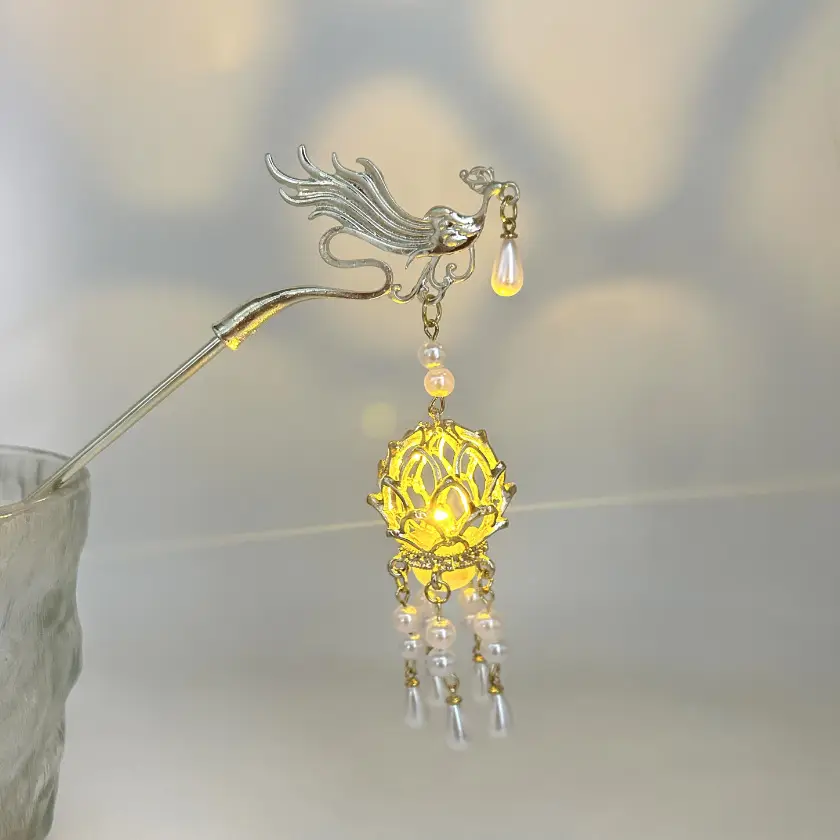 Antique Hanfu Tassel Hairpin with Blue Crystal Design - Image 32