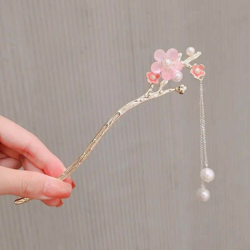 Antique Hanfu Tassel Hairpin with Blue Crystal Design - Image 6