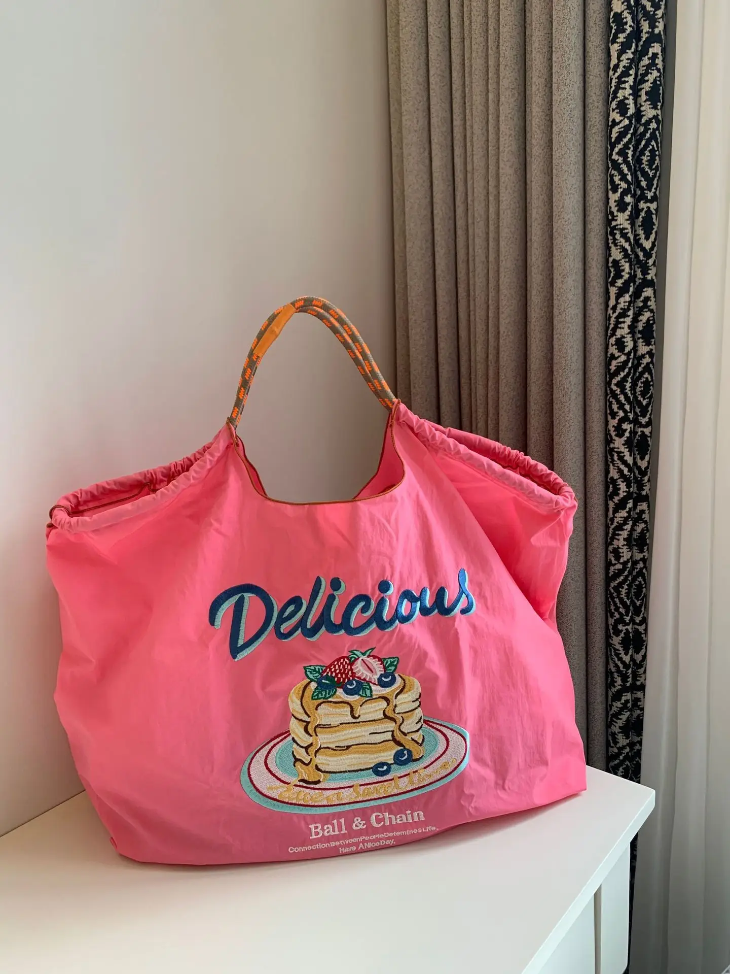 Pink Cake Embroidered Handbag Large Capacity - Image 6