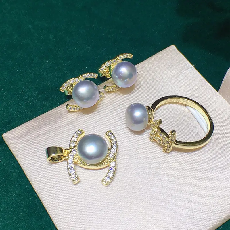 Pearl Necklace Bracelet Earrings Set for Women