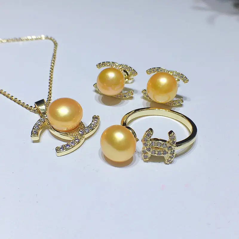 Pearl Necklace Bracelet Earrings Set for Women