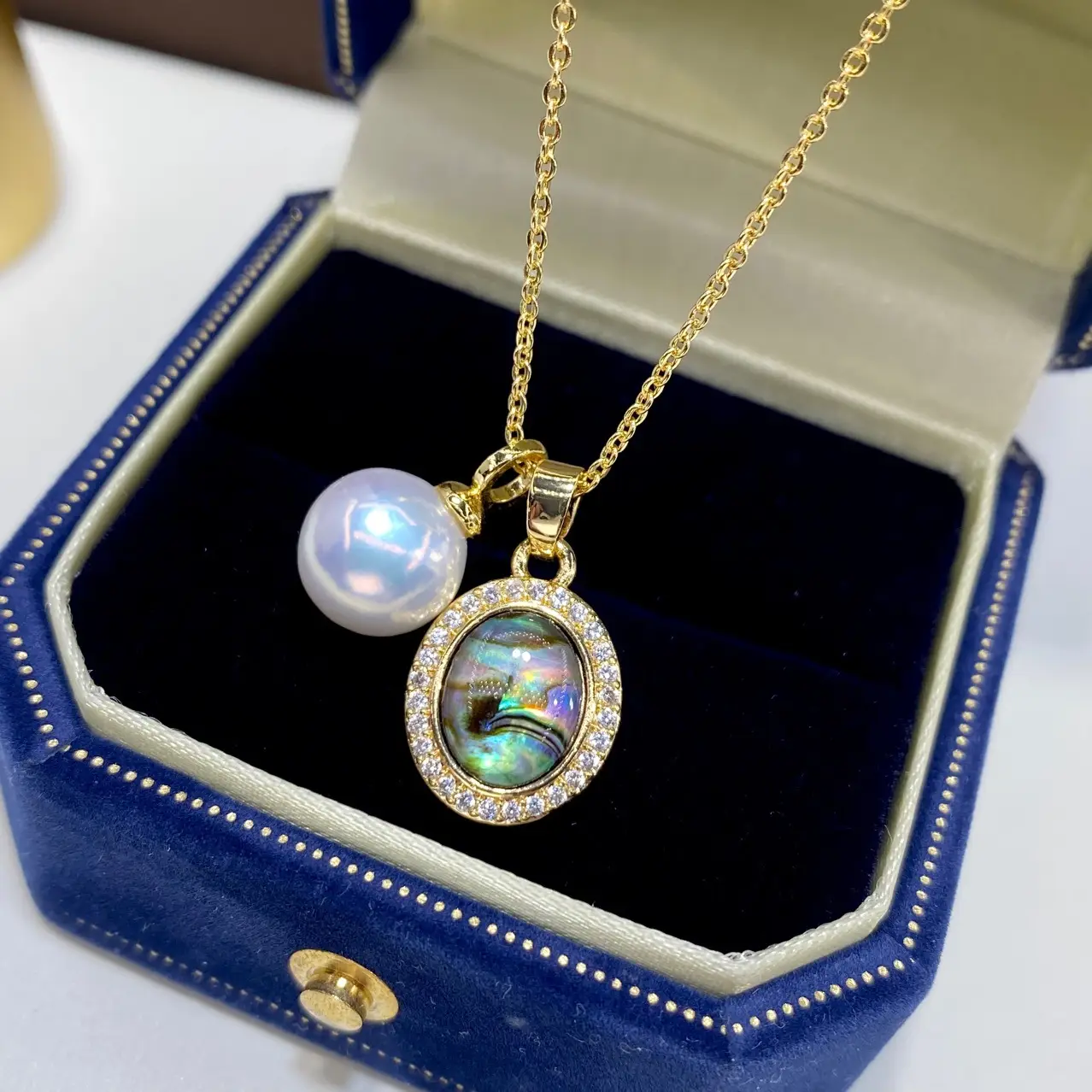 New Gold Abalone Pearl Necklace with 18K Gold Plated Pendant