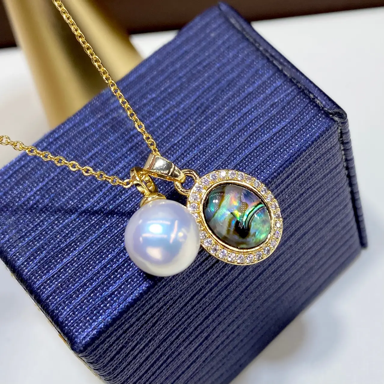 New Gold Abalone Pearl Necklace with 18K Gold Plated Pendant