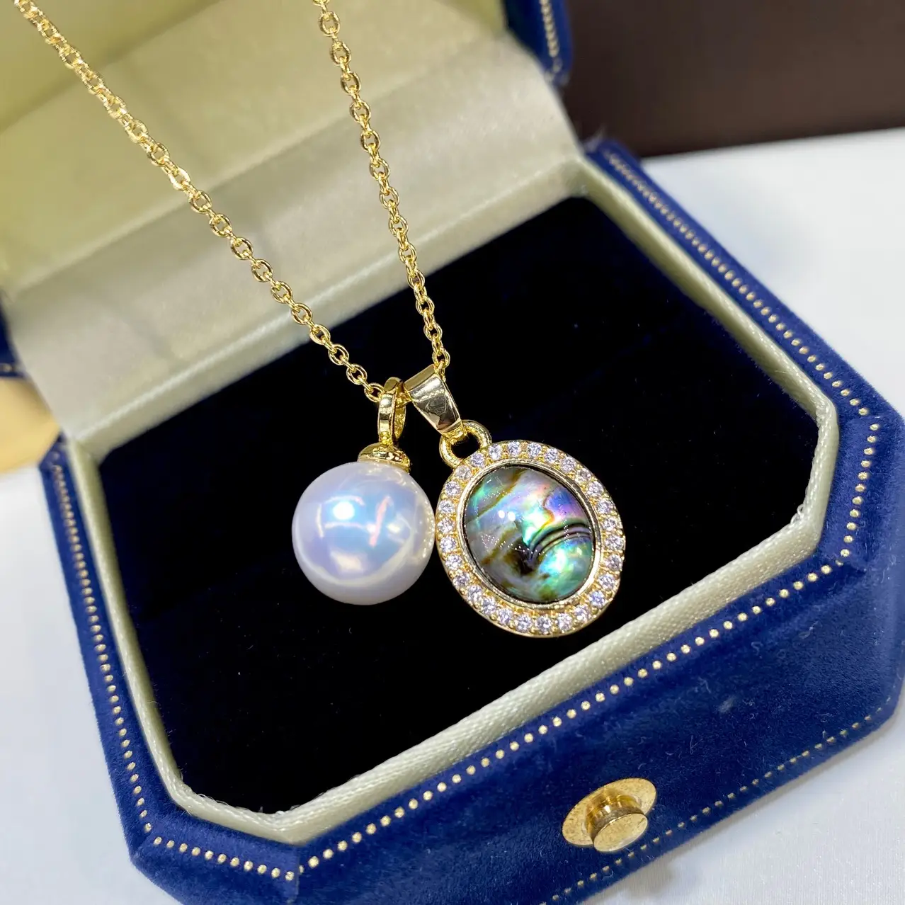 New Gold Abalone Pearl Necklace with 18K Gold Plated Pendant