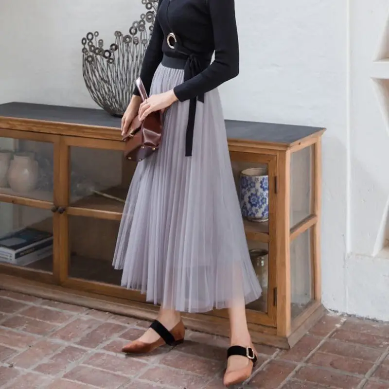 White Pleated Skirt Women Spring Summer 2022 - Image 10
