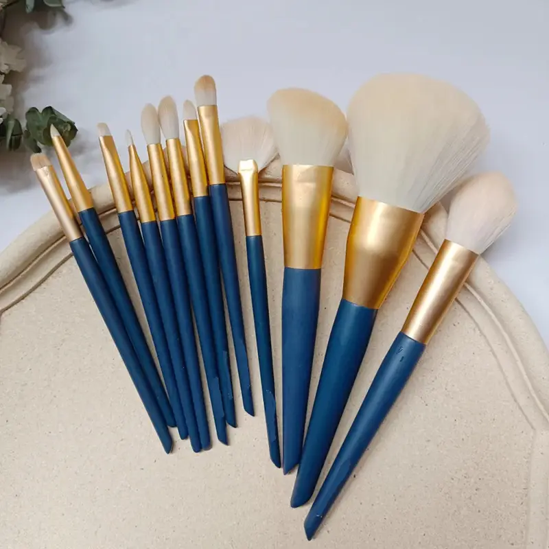 Xingdong Makeup Brush Set for Beginners Soft Bristle Powder Eye Shadow Blush Highlight - Image 2