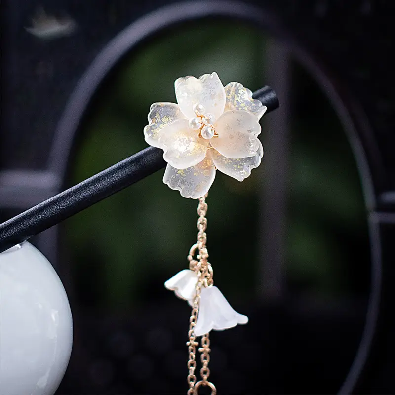 Women's Wooden Tassel Hairpin with Flower Design