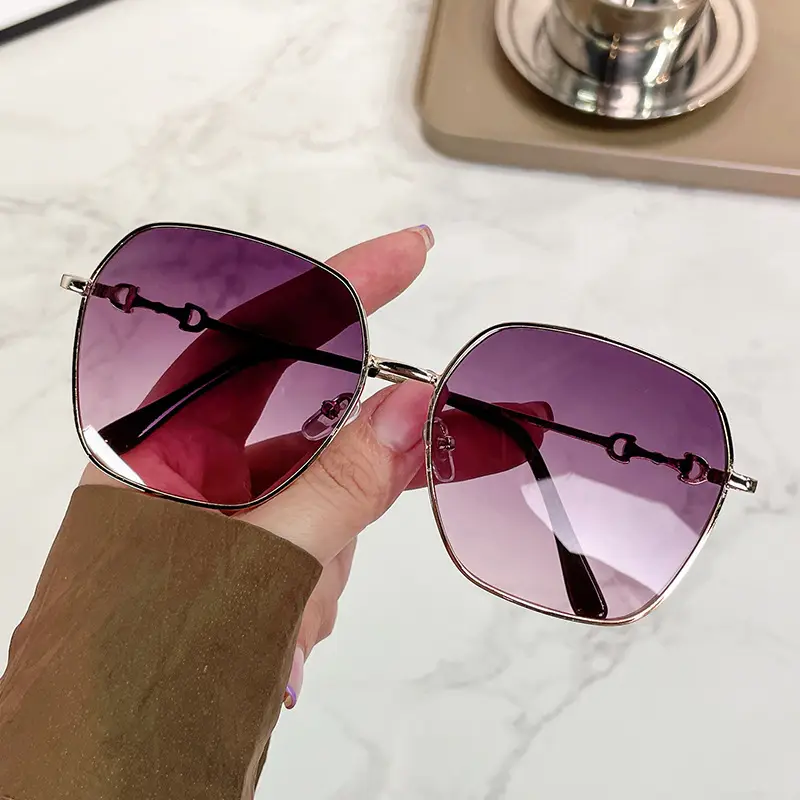 Women Square Frame Sunglasses Gradient Lens Gold Frame - Image 10