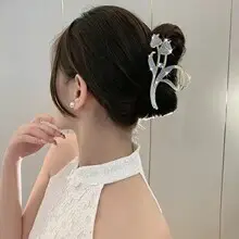 Gold Plated Seven-Tooth Hair Comb with Double Flower Design — feature 20
